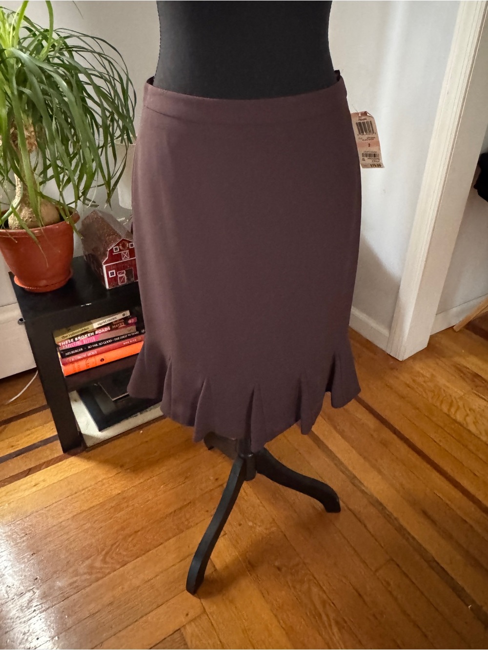 INC International Concepts Brown A-Line Skirt with Fluted Hem-Size 2. Lined.